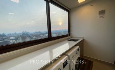 Se arrienda moderno e impecable departamento en exclusivo Edificio Montblanc