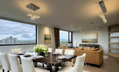 Se arrienda moderno e impecable departamento en exclusivo Edificio Montblanc