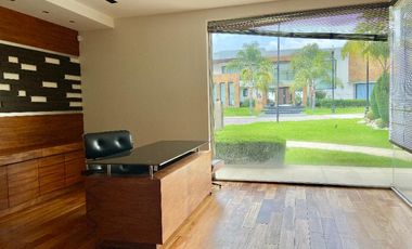 LUJOSA CASA EN REAL DE HACIENDA - ZONA ESMERALDA