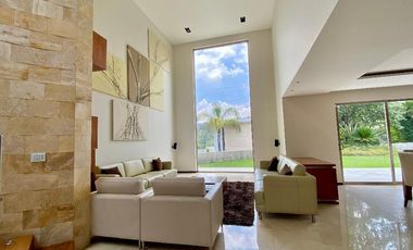 LUJOSA CASA EN REAL DE HACIENDA - ZONA ESMERALDA