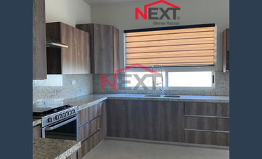 RESIDENCIA EN VENTA EN FRACCIONAMIENTO ALCAZAR DE SEGOVIA