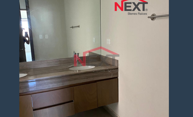 RESIDENCIA EN VENTA EN FRACCIONAMIENTO ALCAZAR DE SEGOVIA