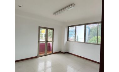 Arriendo Local de Oficinas Poblado sector Santa Maria Angeles II