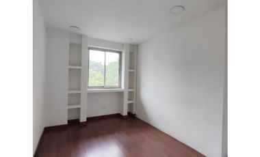 Arriendo Local de Oficinas Poblado sector Santa Maria Angeles II