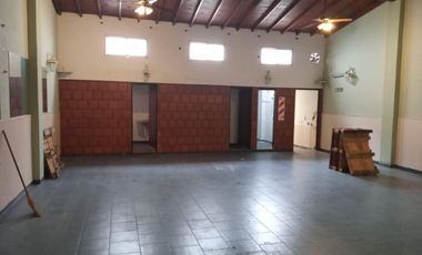 Casa en  lote propio
