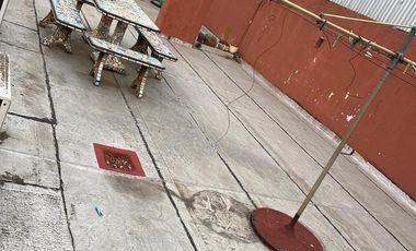 Casa en  lote propio