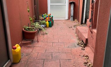 Casa en  lote propio