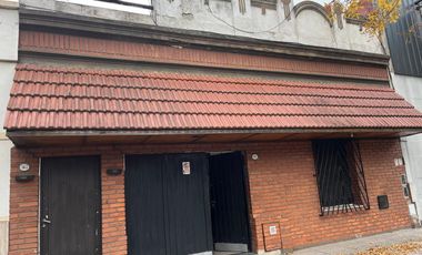Casa en  lote propio