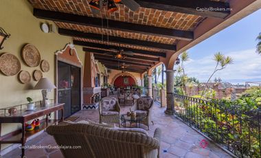Casa 3 Leones Ajijic en Venta con vista al Lago de Chapala