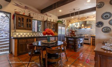 Casa 3 Leones Ajijic en Venta con vista al Lago de Chapala