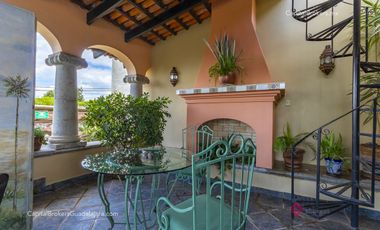 Casa 3 Leones Ajijic en Venta con vista al Lago de Chapala