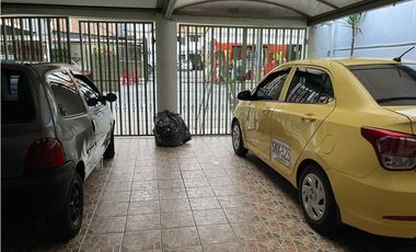 Arriendo casa, sector Paso Ancho Sabaneta.