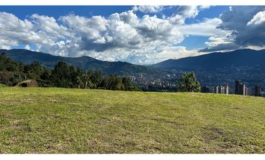 Venta lote con vista Los Balsos Palmas Medellin
