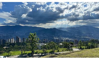 Venta lote con vista Los Balsos Palmas Medellin
