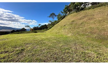 Venta lote con vista Los Balsos Palmas Medellin