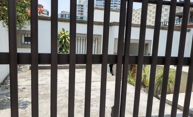 Casa en Renta en calle cerrada con vigilancia en Lomas de Tecamachalco