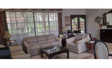 EL CARMEN / 2 NIVELES / 4 HABITACION / 562M / TERRAZA