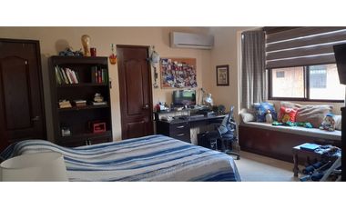 EL CARMEN / 2 NIVELES / 4 HABITACION / 562M / TERRAZA