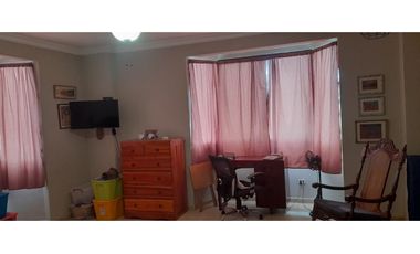 EL CARMEN / 2 NIVELES / 4 HABITACION / 562M / TERRAZA