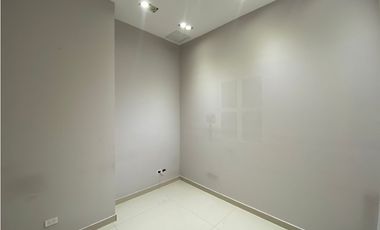 COSTA DEL ESTE / CONSULTORIO / ATRIO MALL / 84M