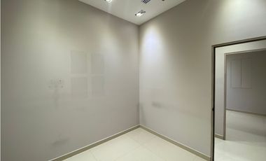 COSTA DEL ESTE / CONSULTORIO / ATRIO MALL / 84M