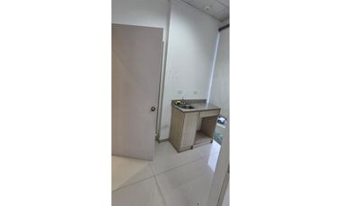 COSTA DEL ESTE / CONSULTORIO / ATRIO MALL / 84M