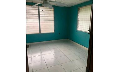 VENTA DE CASA EN DAVID DOLEGUITA   CERCADA