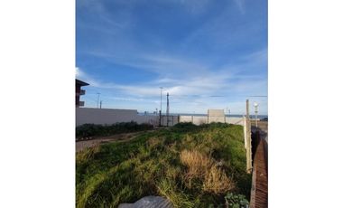 LOTE 15 mts X 70 mts - SOBRE LA COSTA - Frente al Mar