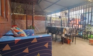 Casa en Venta en Surveyor con Sputnik