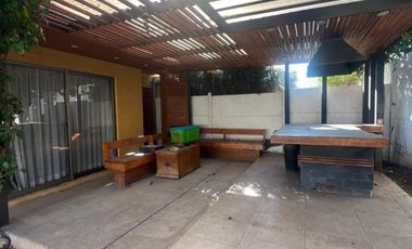 Venta Casa 4D/3B - Colina