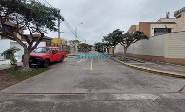 Terrenos Residenciales Venta CAL. 20 - SAN ISIDRO