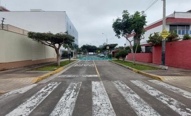 Terrenos Residenciales Venta CAL. 20 - SAN ISIDRO