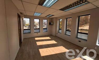 Oficina en Arriendo en Av providencia 2134, entre Guardia vieja y Ricardo Lyon