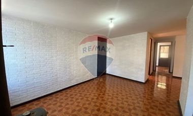 Arriendo amplia casa en La Florida 5D+2B+Patio
