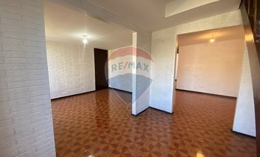 Arriendo amplia casa en La Florida 5D+2B+Patio