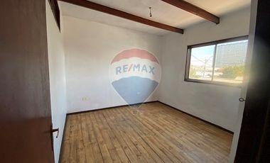 Arriendo amplia casa en La Florida 5D+2B+Patio