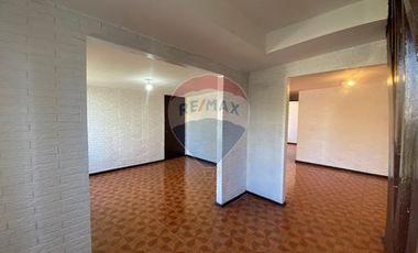 Arriendo amplia casa en La Florida 5D+2B+Patio