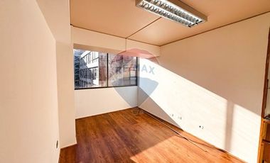 Arriedo Oficina Metro Manuel Montt