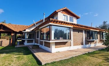 Exclusivo Arriendo de Casa en Parcela