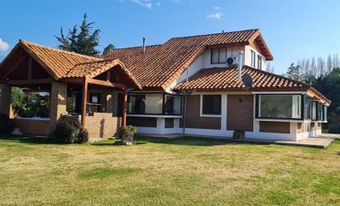 Exclusivo Arriendo de Casa en Parcela