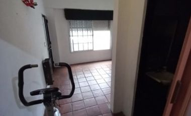 ALQUILER DPTO TIPO CASA EN DOS PLANTAS-4AMB- CON TERRAZA-2BAÃOS-BOULOGNE