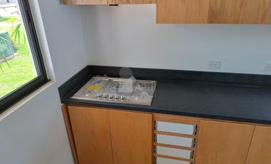 Casa Venta en esquina en Residencial Arbolada de 3 recs y 2.5 baños Cancun Quintana Roo