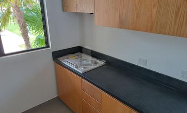 Casa Venta en esquina en Residencial Arbolada de 3 recs y 2.5 baños Cancun Quintana Roo