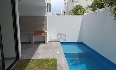 Casa Venta en esquina en Residencial Arbolada de 3 recs y 2.5 baños Cancun Quintana Roo