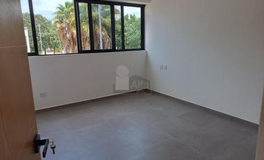 Casa Venta en esquina en Residencial Arbolada de 3 recs y 2.5 baños Cancun Quintana Roo