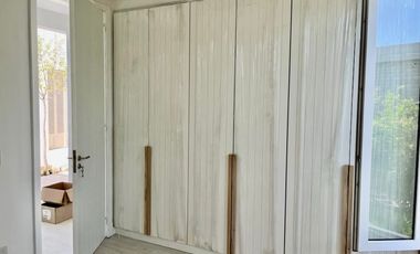 Casa a la laguna central en Marinas Puertos del Lago Escobar