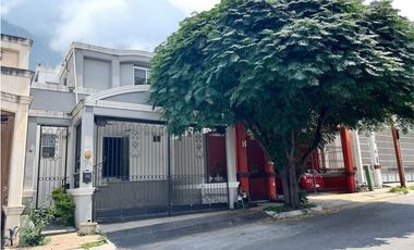 Casa en venta en Cerradas de Cumbres en Monterrey