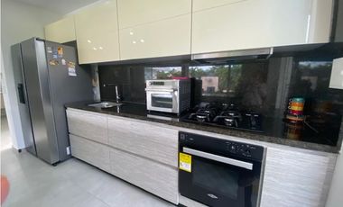 VENTA/ARRIENDO CASA CAMPESTRE UN  PISO PALMA REAL    VILLAVICENCIO