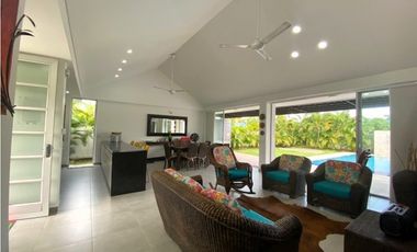VENTA/ARRIENDO CASA CAMPESTRE UN  PISO PALMA REAL    VILLAVICENCIO