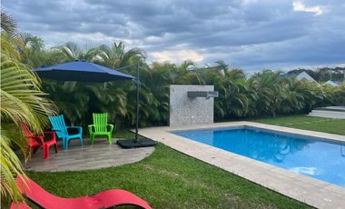VENTA/ARRIENDO CASA CAMPESTRE UN  PISO PALMA REAL    VILLAVICENCIO